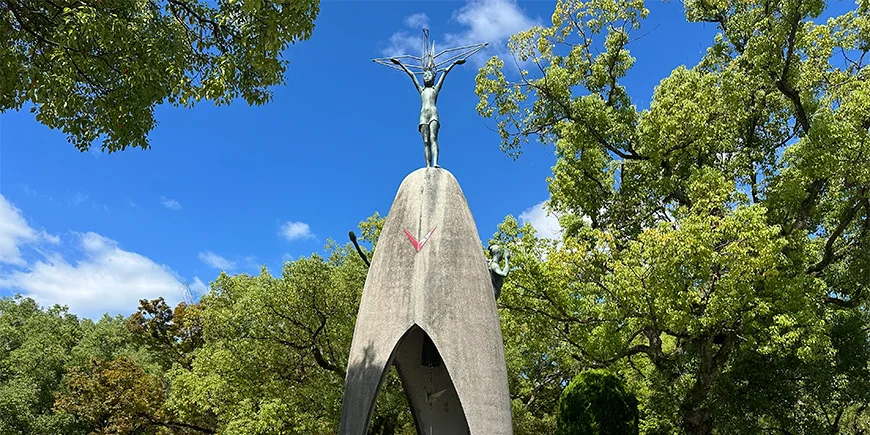 Lasten rauhanmonumentti Hiroshimassa