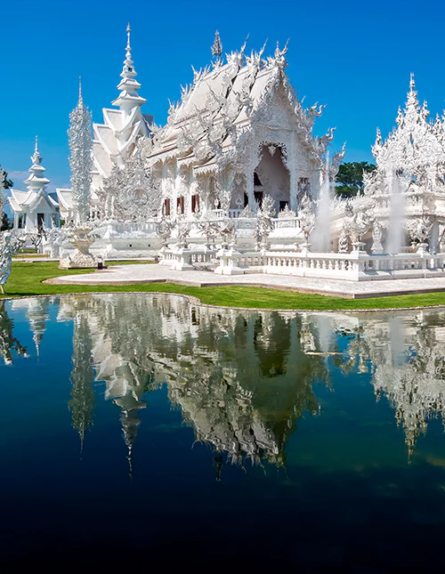 Valkoinen temppeli Chiang Raissa, Thaimaassa.