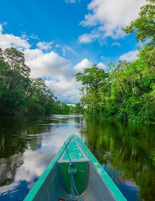 Veneretki Amazonin sademetsän halki