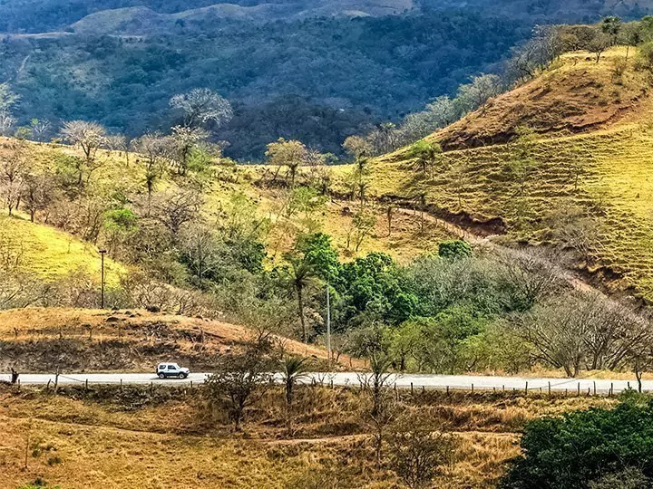 Autoloma – Costa Rican kohokohdat ja rantaloma Sámarassa