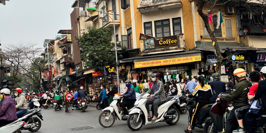 Skootterit Hanoin vanhassakaupungissa