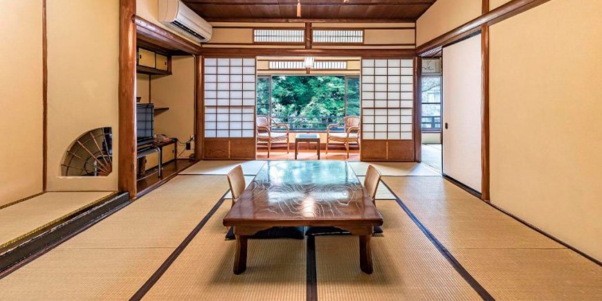 Ryokan Ichinoyu Honkan Japanin Hakonessa