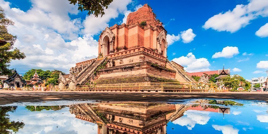 Wat Chedi Luangin temppeli Chiang Maissa, Thaimaa