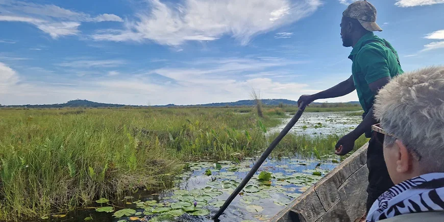 Venesafarilla etsimässä kenkänokkaa