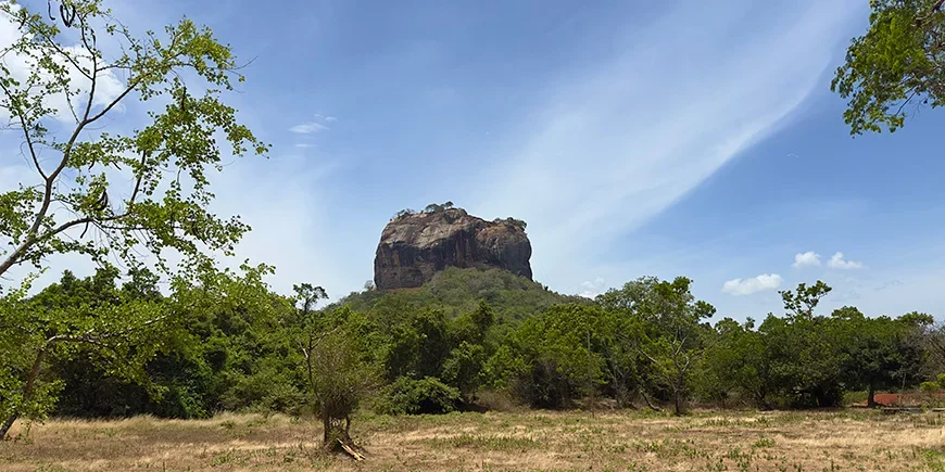 Sigiriya kirkkaana päivänä