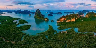Näkymä Phang Ngan lahdelle Thaimaassa